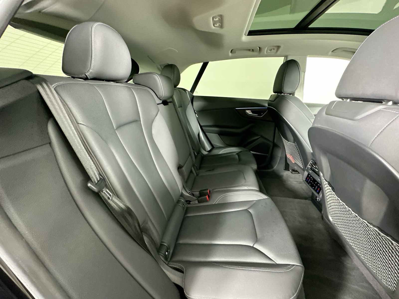 Used 2019 Audi Q8 Premium Plus AWD/4WD image 41