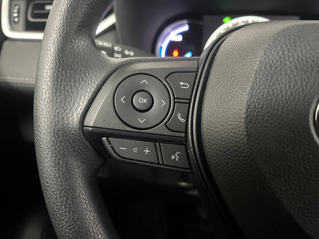 Used 2025 Toyota RAV4 LE image 59