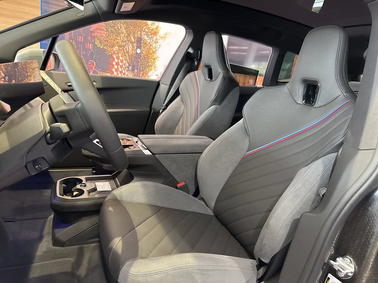 New 2026 BMW iX xDrive45 w/ M Sport Package AWD/4WD image 15