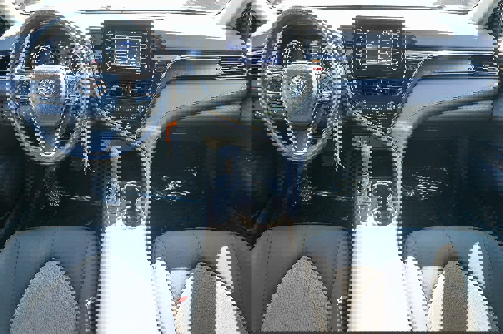 Used 2024 Toyota Camry LE image 11