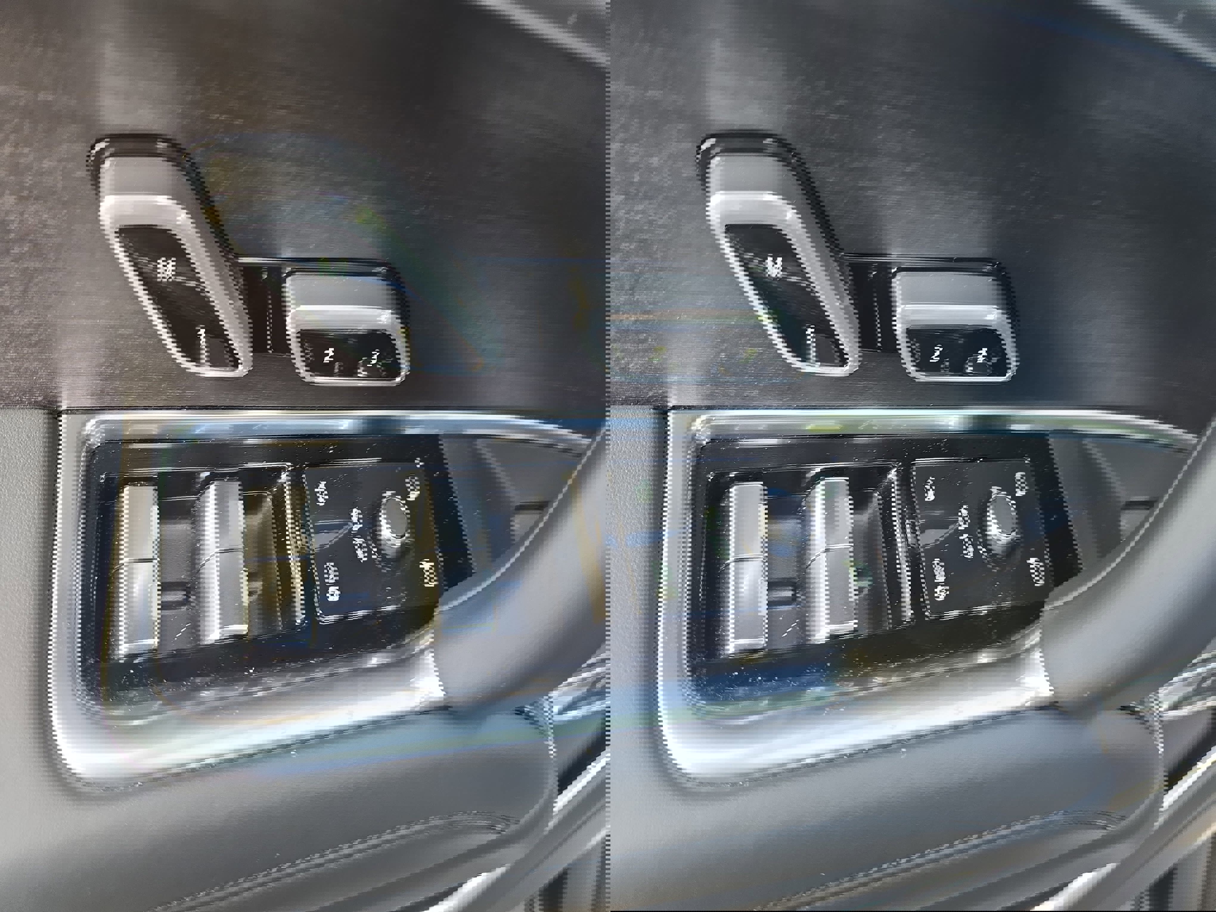 Used 2025 Land Rover Range Rover Long Wheelbase SE image 27