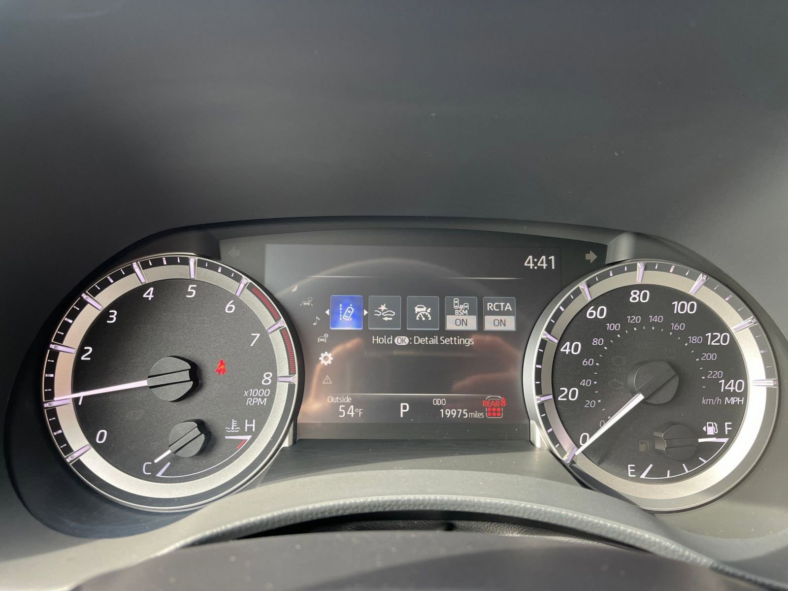 Used 2025 Toyota Highlander LE FWD image 42