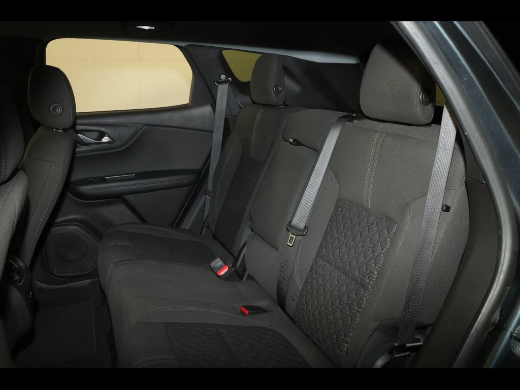 Used 2019 Chevrolet Blazer LT FWD image 17