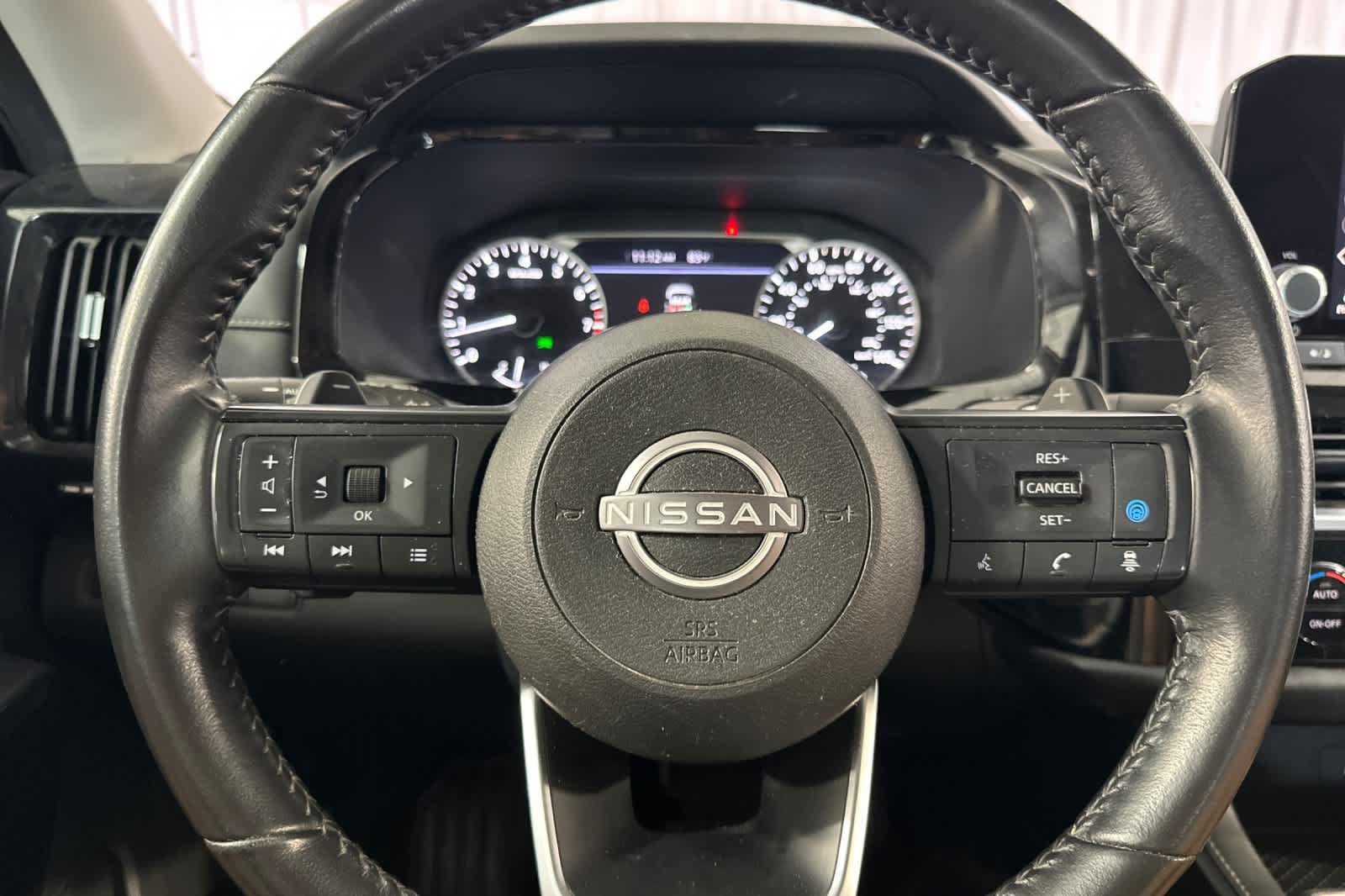 Used 2024 Nissan Pathfinder SV FWD image 26