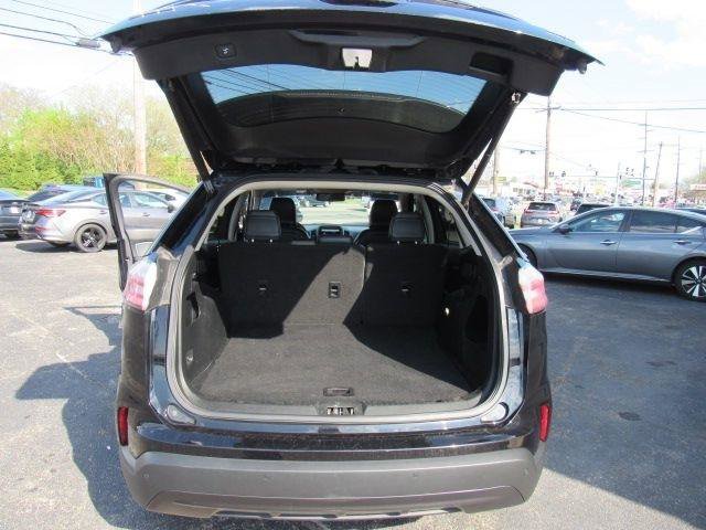 Used 2022 Ford Edge SEL w/ Sport Appearance Package AWD/4WD image 29