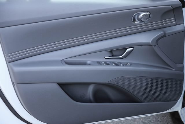 New 2026 Hyundai Elantra Sport FWD image 23