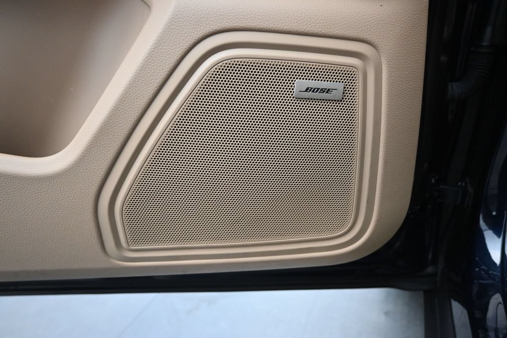Certified 2021 Porsche Macan AWD/4WD image 12