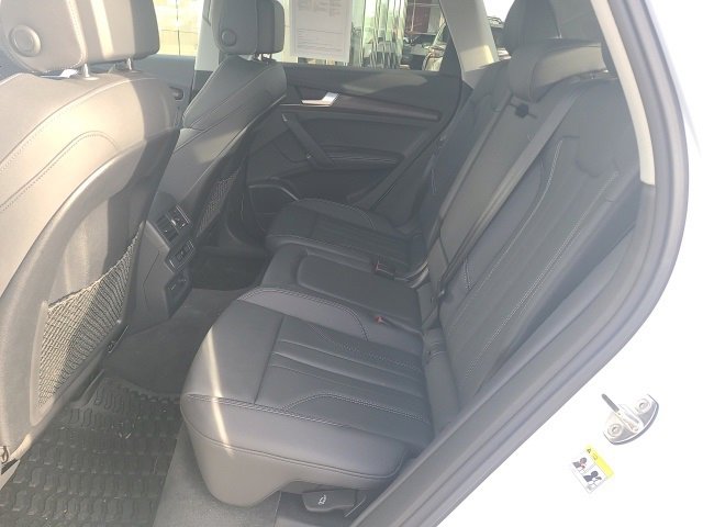 Used 2024 Audi Q5 2.0T Premium Plus w/ Premium Plus Package image 13