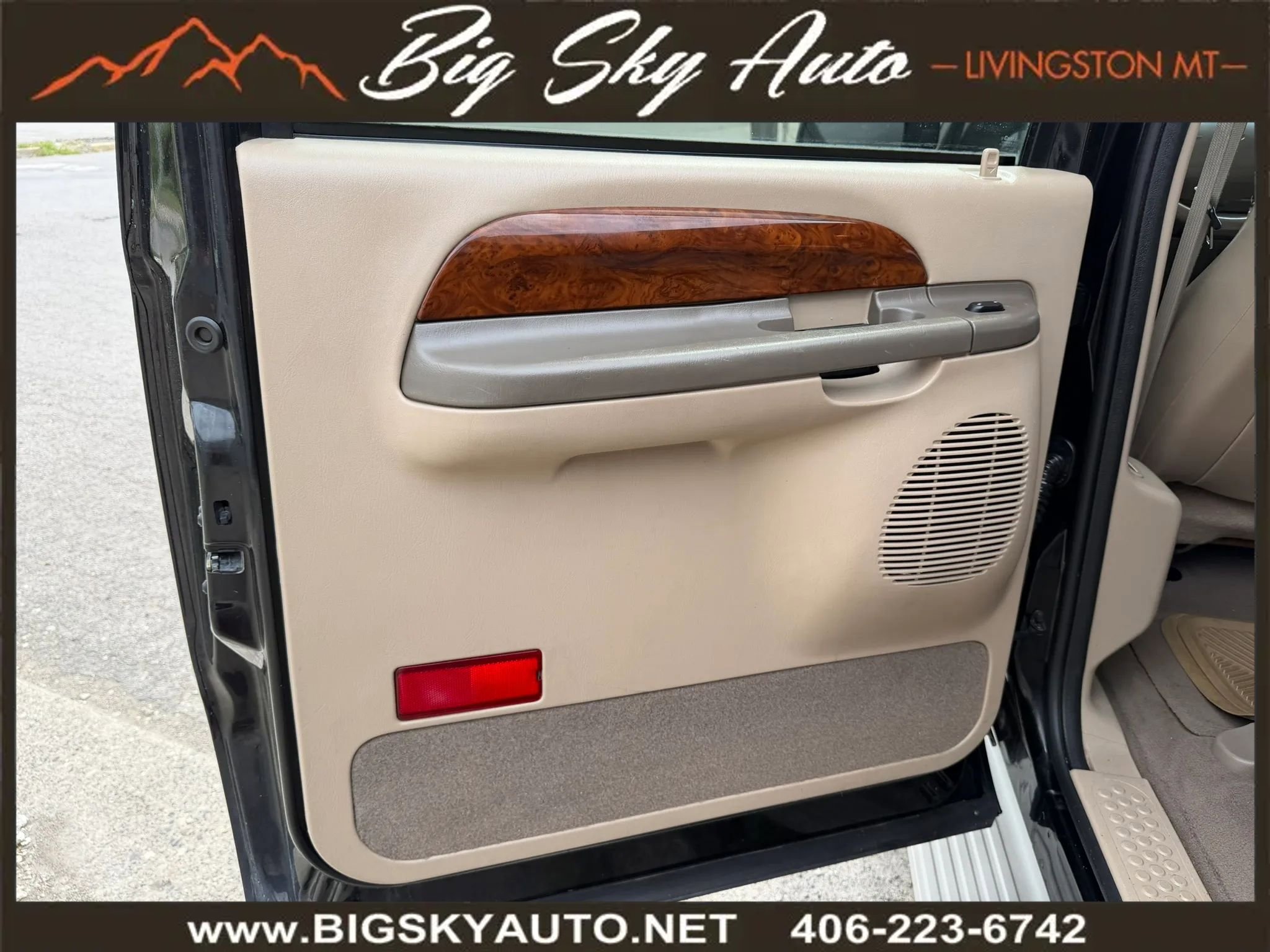 Used 2002 Ford Excursion Limited AWD/4WD image 17