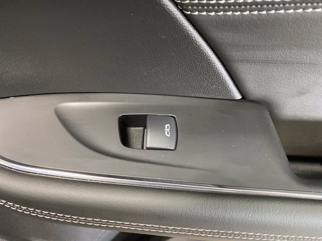 Used 2023 Buick Envision Avenir AWD/4WD image 18
