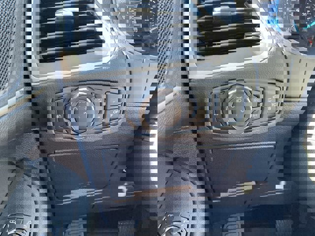 Used 2022 Ford Edge SEL w/ Convenience Package image 13