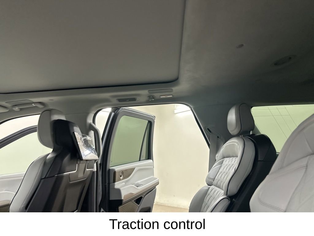 Used 2026 Lincoln Navigator Black Label image 32