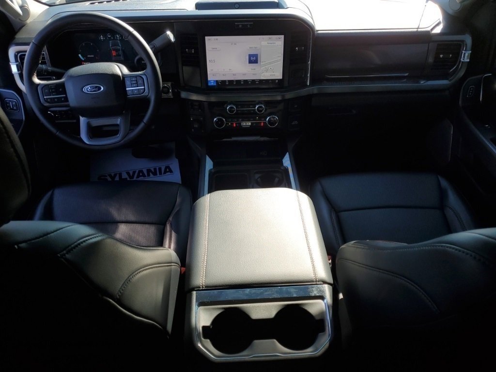 Used 2025 Ford F250 Lariat w/ Chrome Package image 14