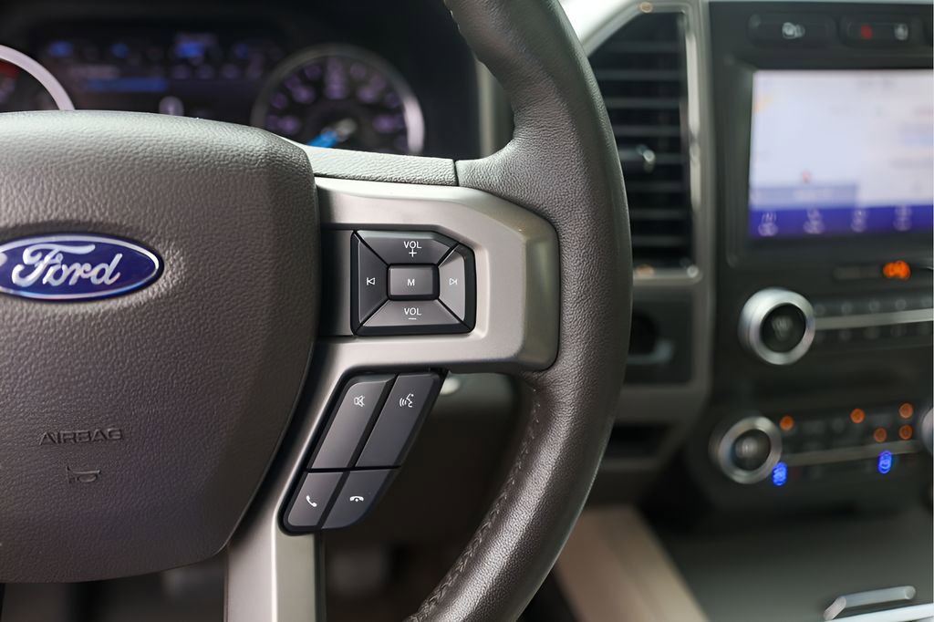 Used 2021 Ford Expedition XLT RWD image 16