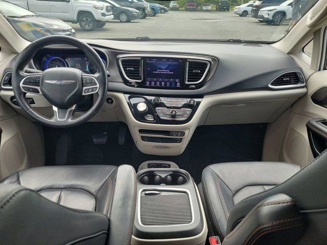 Used 2020 Chrysler Pacifica Touring-L Plus w/ Advanced Safetytec Group image 21