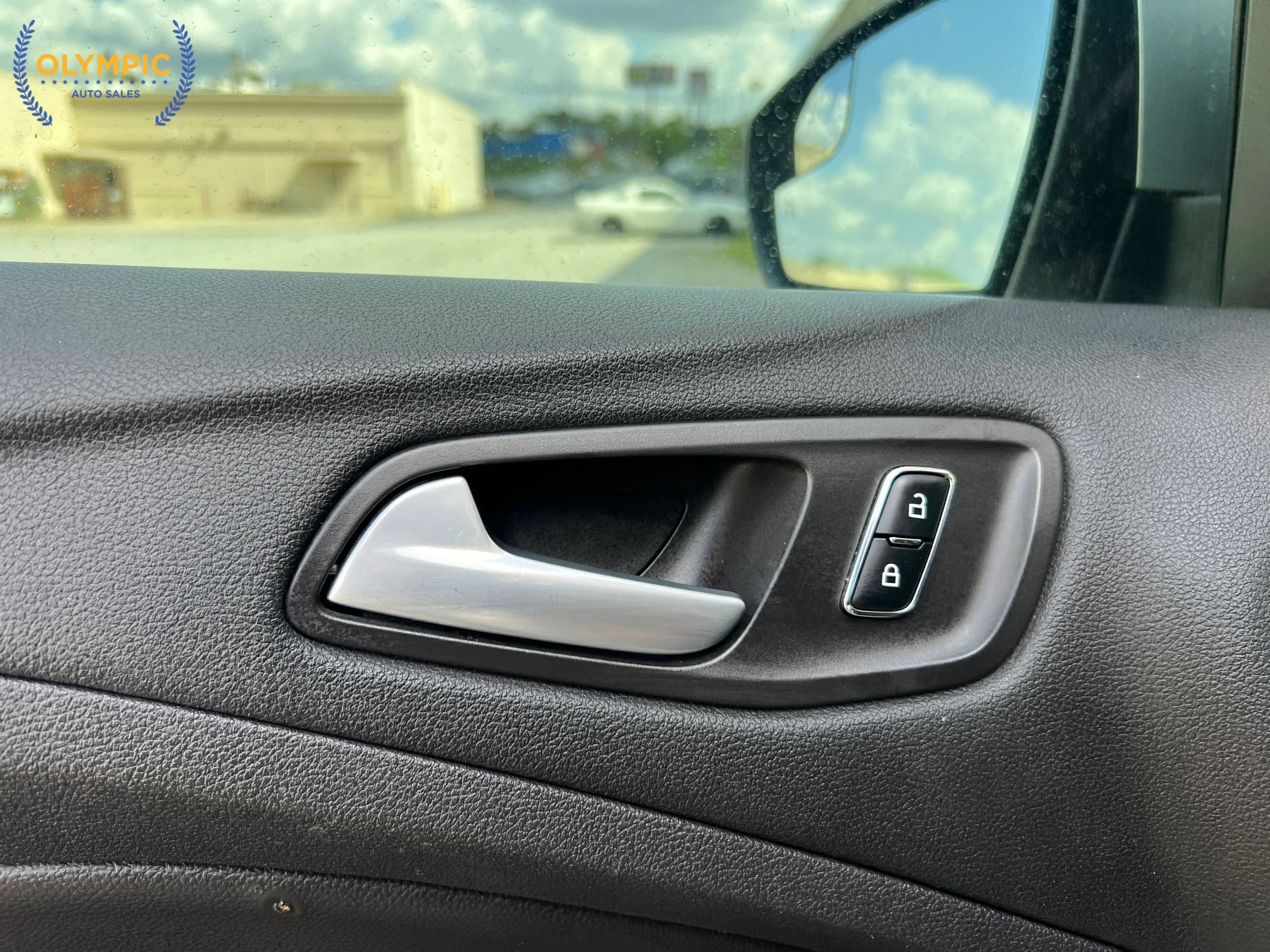 Used 2013 Ford C-MAX SEL image 36