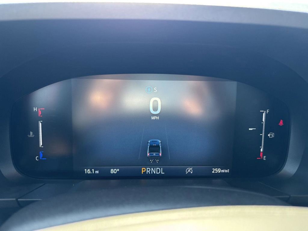 New 2025 Ford Maverick XLT w/ XLT Luxury Package image 26