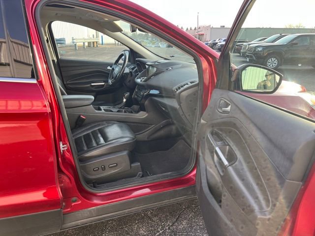Used 2017 Ford Escape Titanium w/ Equipment Group 301A image 14