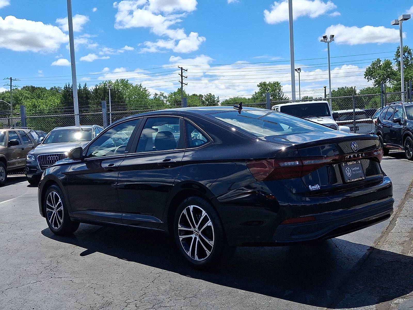 Certified 2025 Volkswagen Jetta Sport FWD image 4