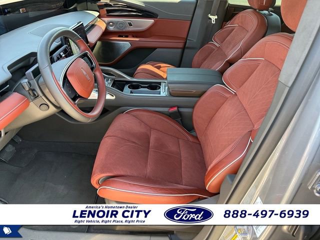 Used 2025 Lincoln Nautilus Black Label image 10