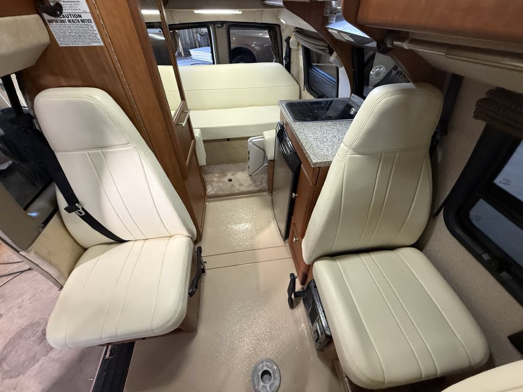 Used 2011 Chevrolet Express 2500 w/ Power Package RWD image 32