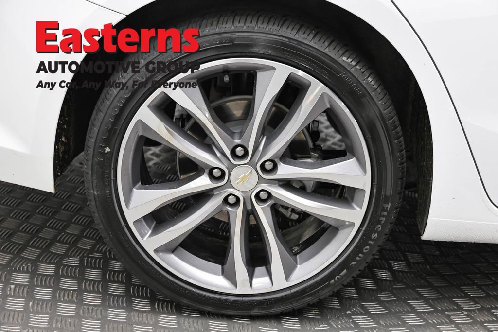 Used 2023 Chevrolet Malibu LT FWD image 29