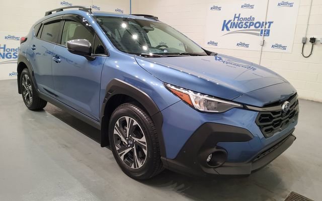 Used 2024 Subaru Crosstrek 2.0i Premium AWD/4WD image 2