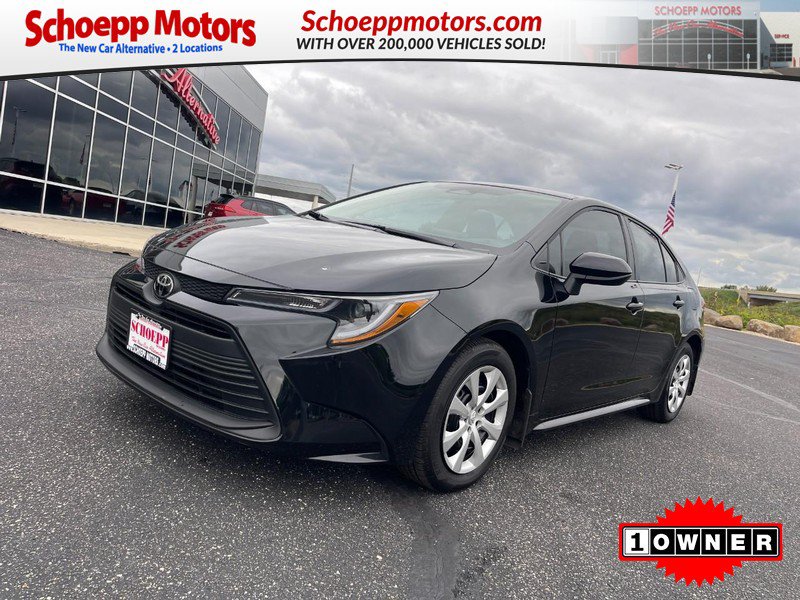Used 2026 Toyota Corolla LE FWD image 1