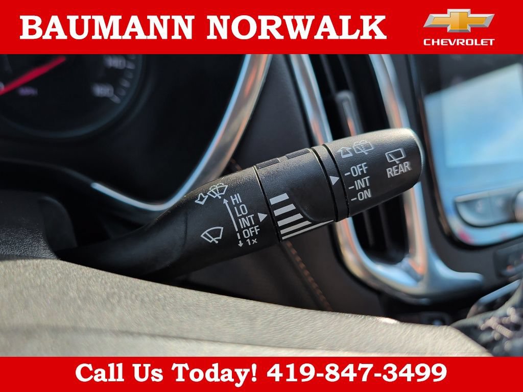 Used 2023 Chevrolet Equinox Premier FWD image 25