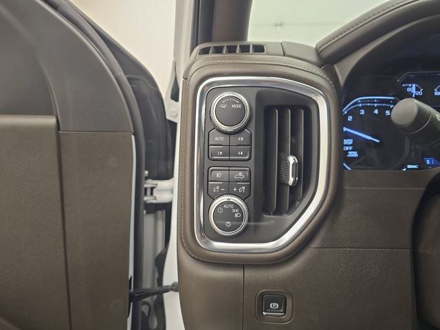 Used 2020 GMC Sierra 1500 Elevation w/ Elevation Value Package AWD/4WD image 36