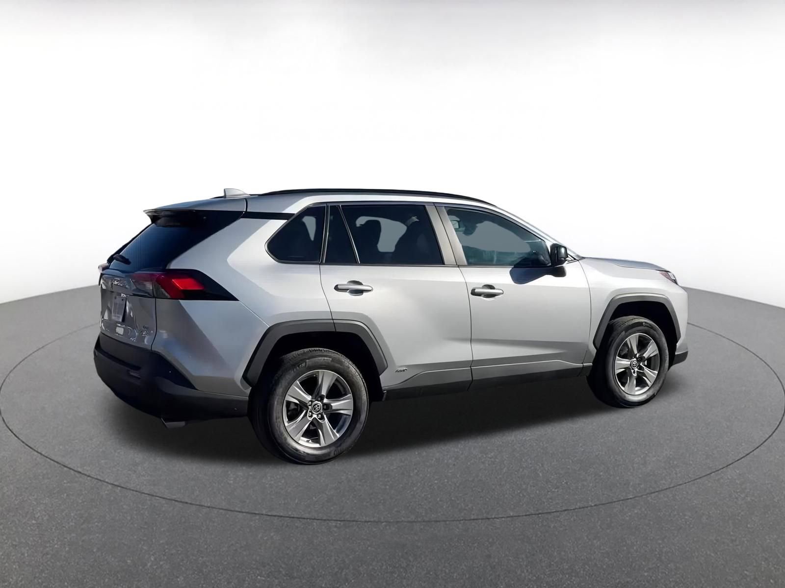 Used 2025 Toyota RAV4 LE image 15