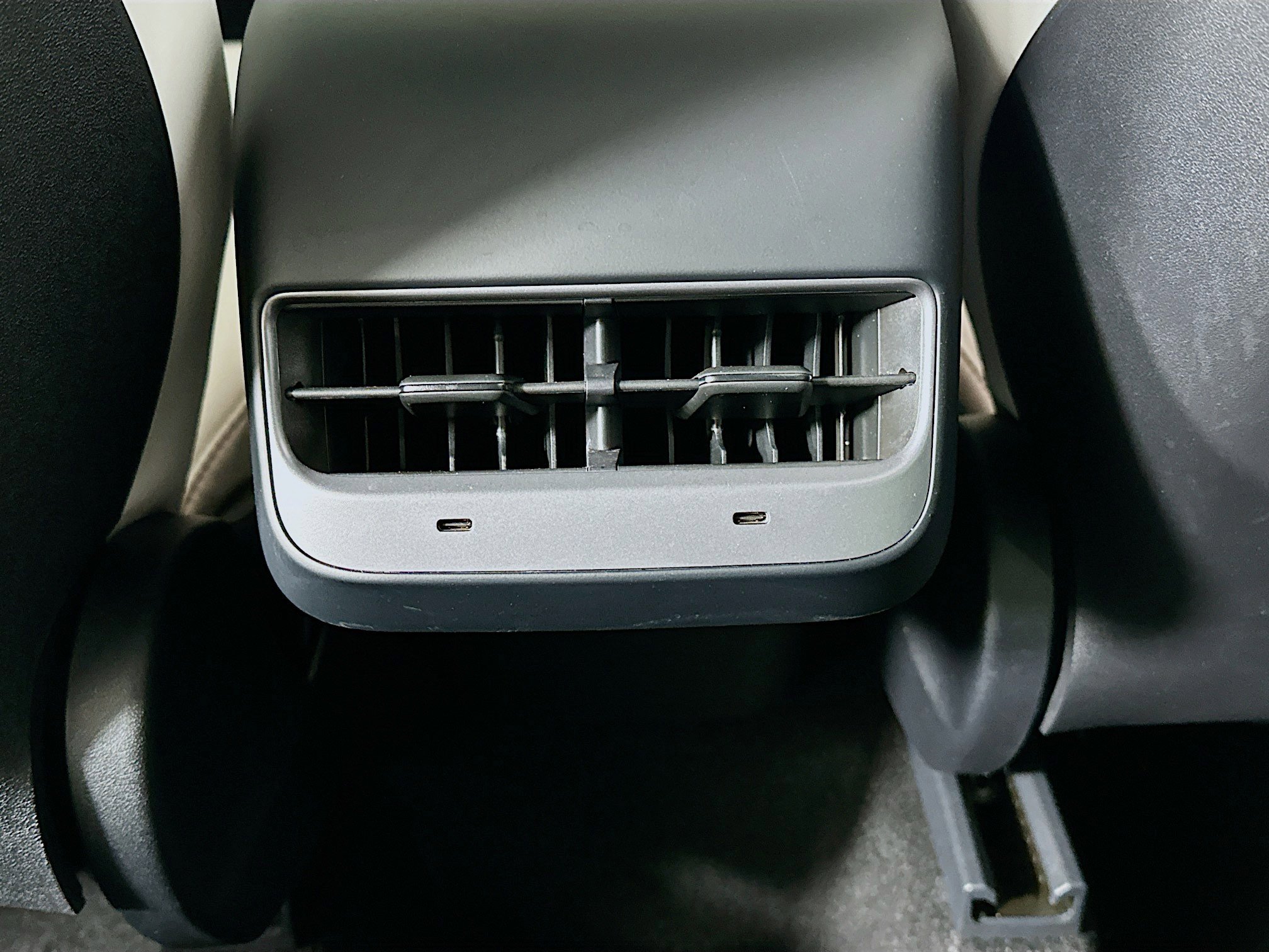 Used 2024 Tesla Model Y Performance image 26