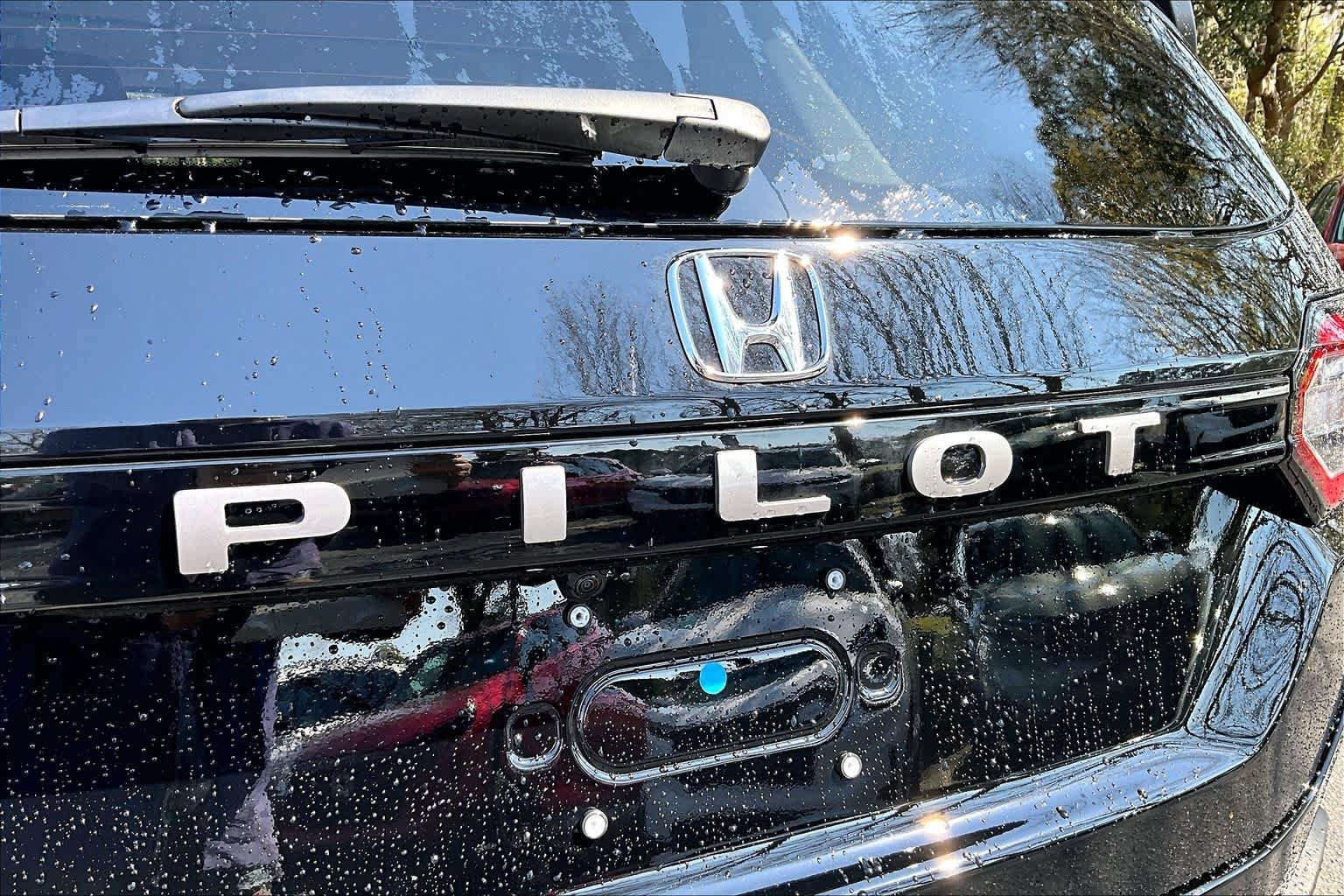 New 2026 Honda Pilot EX-L image 8