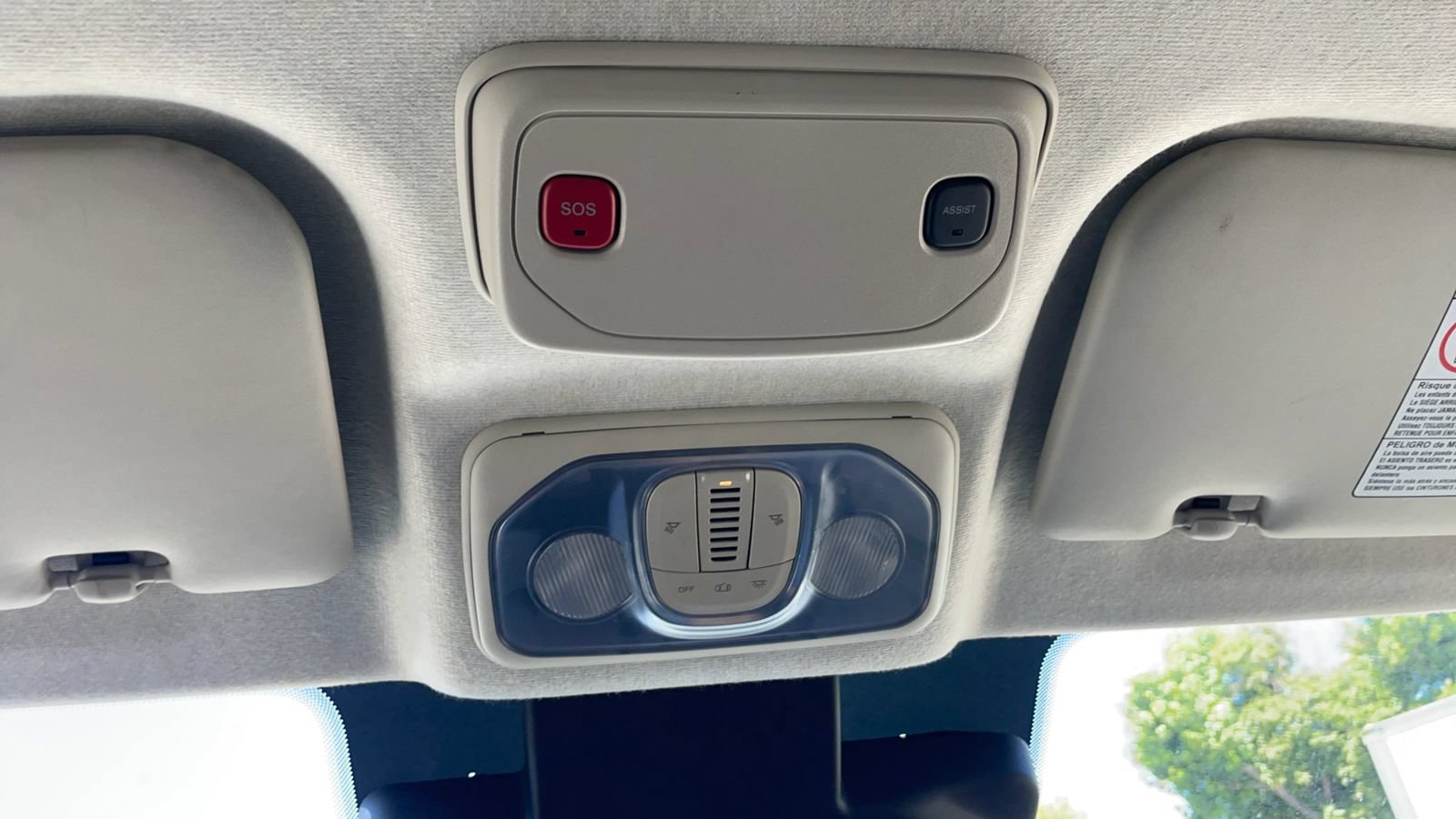 Used 2025 RAM ProMaster 2500 w/ Convenience Group FWD image 19