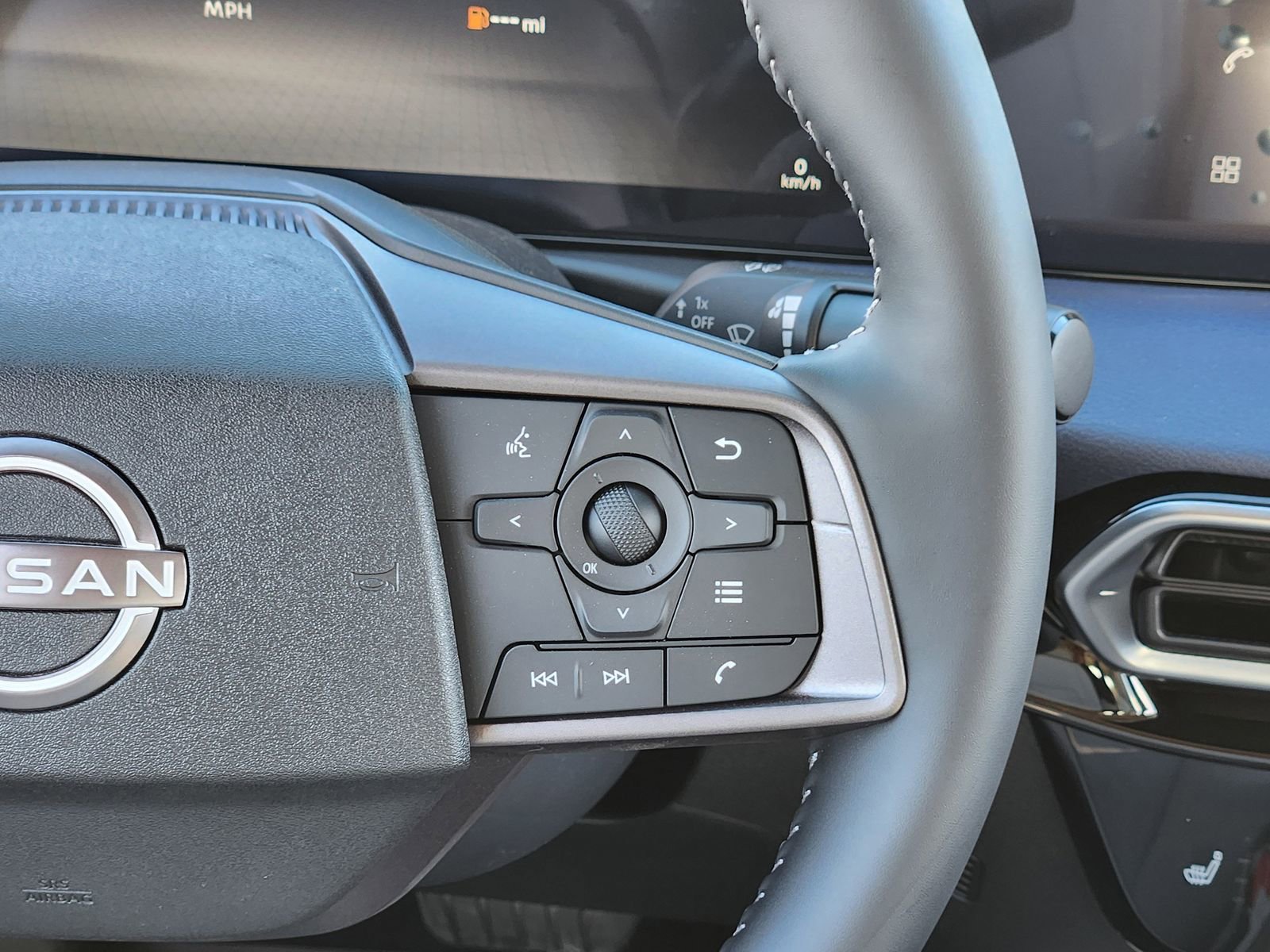 New 2026 Nissan Sentra SL w/ Floor Mat Package FWD image 27