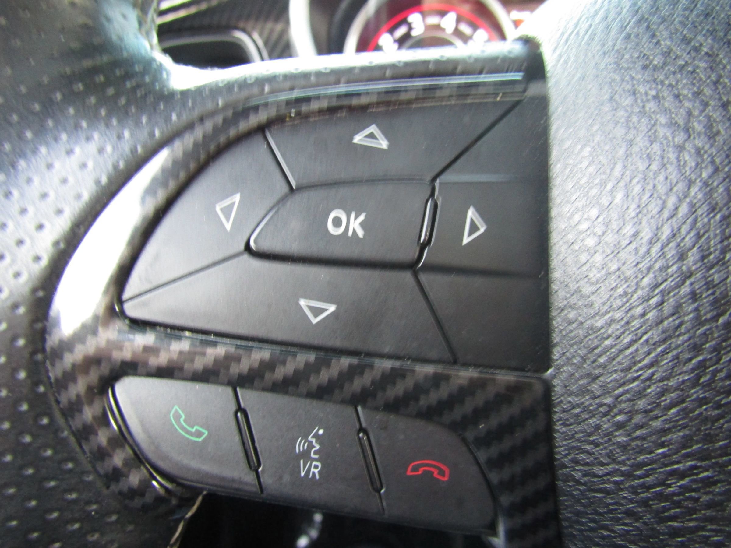 Used 2015 Dodge Challenger SRT w/ Technology Group image 31