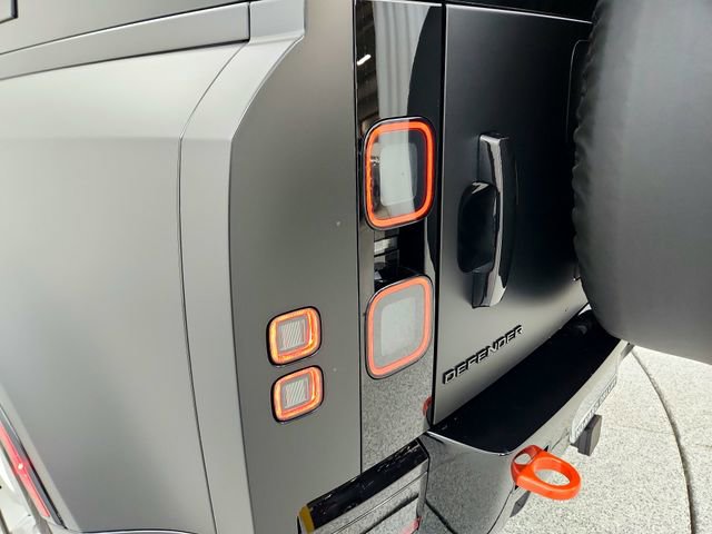 New 2026 Land Rover Defender 110 X AWD/4WD image 27