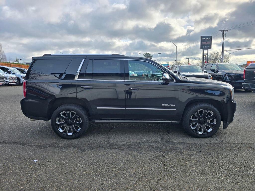 Used 2019 GMC Yukon Denali w/ Denali Ultimate Package image 2