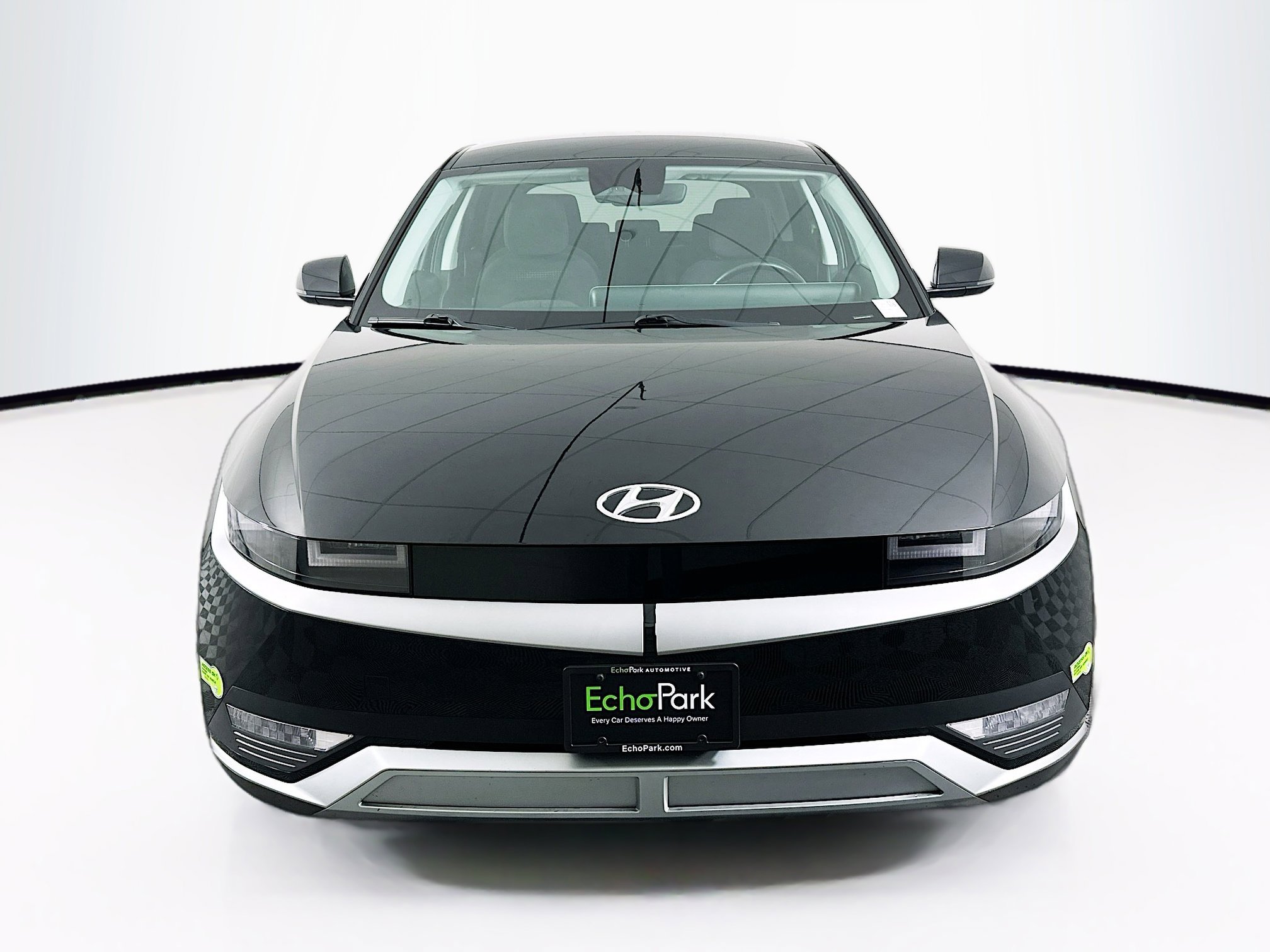 Used 2023 Hyundai Ioniq 5 SE image 2