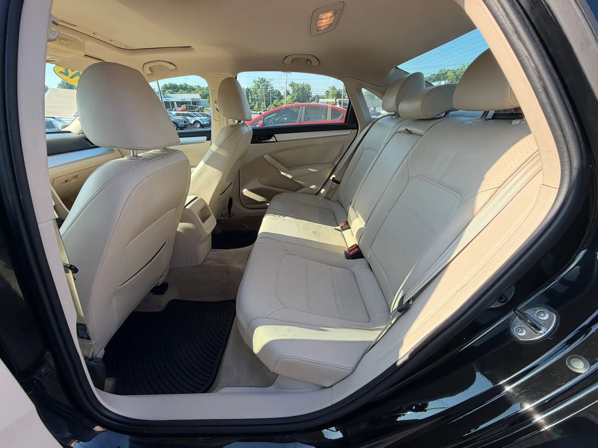 Used 2012 Volkswagen Passat 2.5 SE FWD image 15