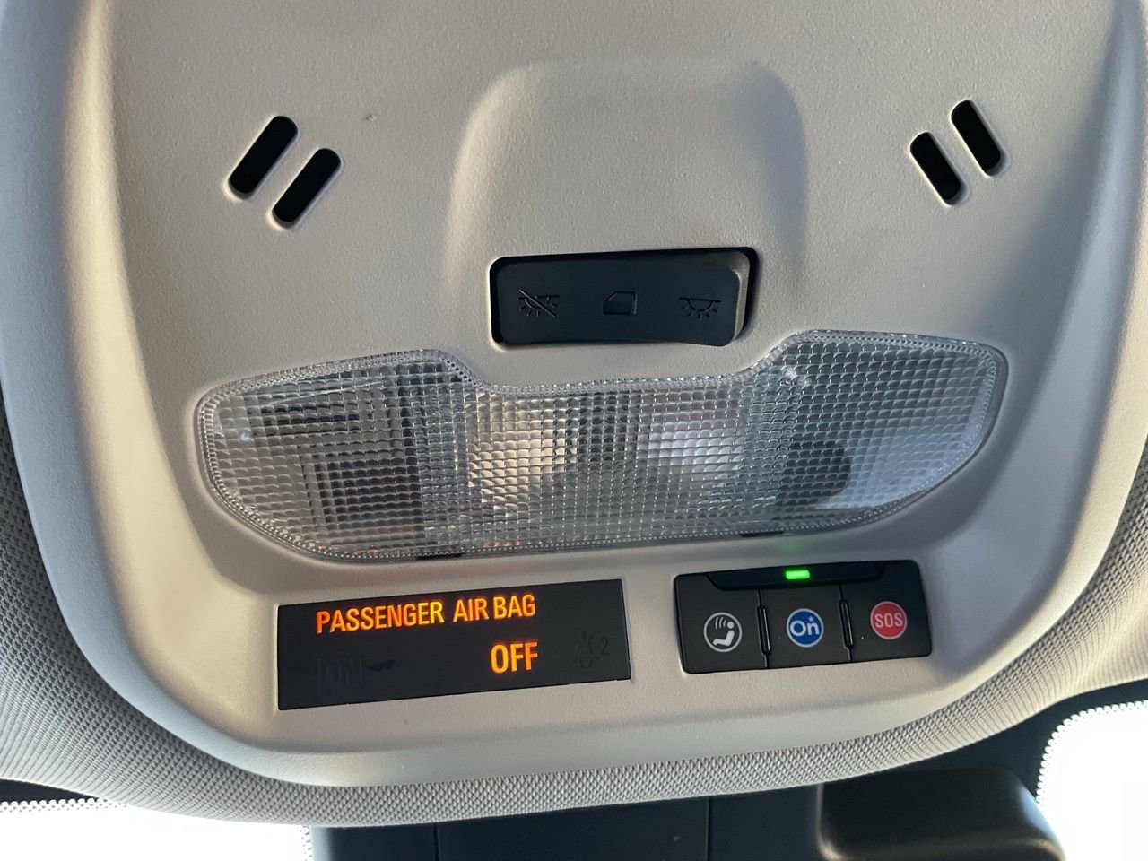 Used 2025 Chevrolet Trax LT w/ LT Convenience Package image 27