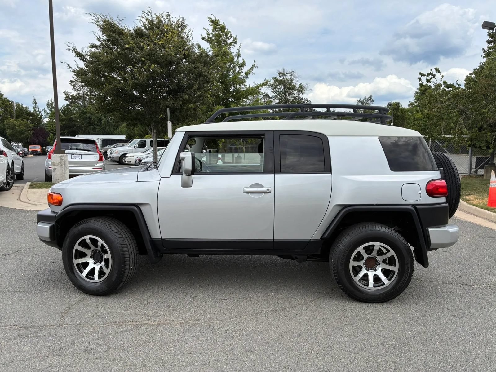 Used 2008 Toyota FJ Cruiser 4WD image 4