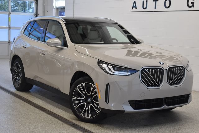 New 2026 BMW X3 xDrive30i w/ Premium Package AWD/4WD image 1