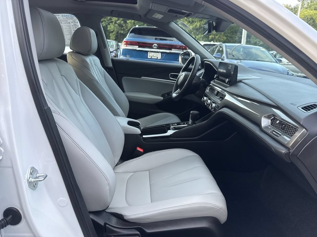 Used 2025 Acura Integra FWD image 26