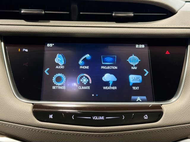 Used 2018 Cadillac XT5 Luxury w/ Driver Awareness Package AWD/4WD image 13