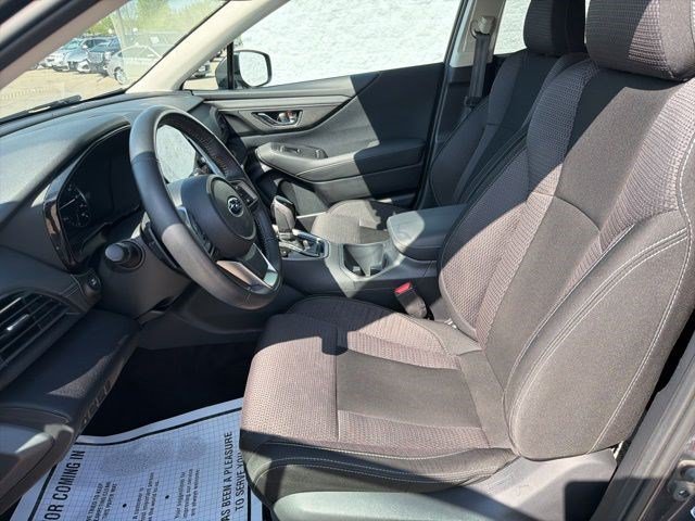 Used 2024 Subaru Outback Premium AWD/4WD image 9