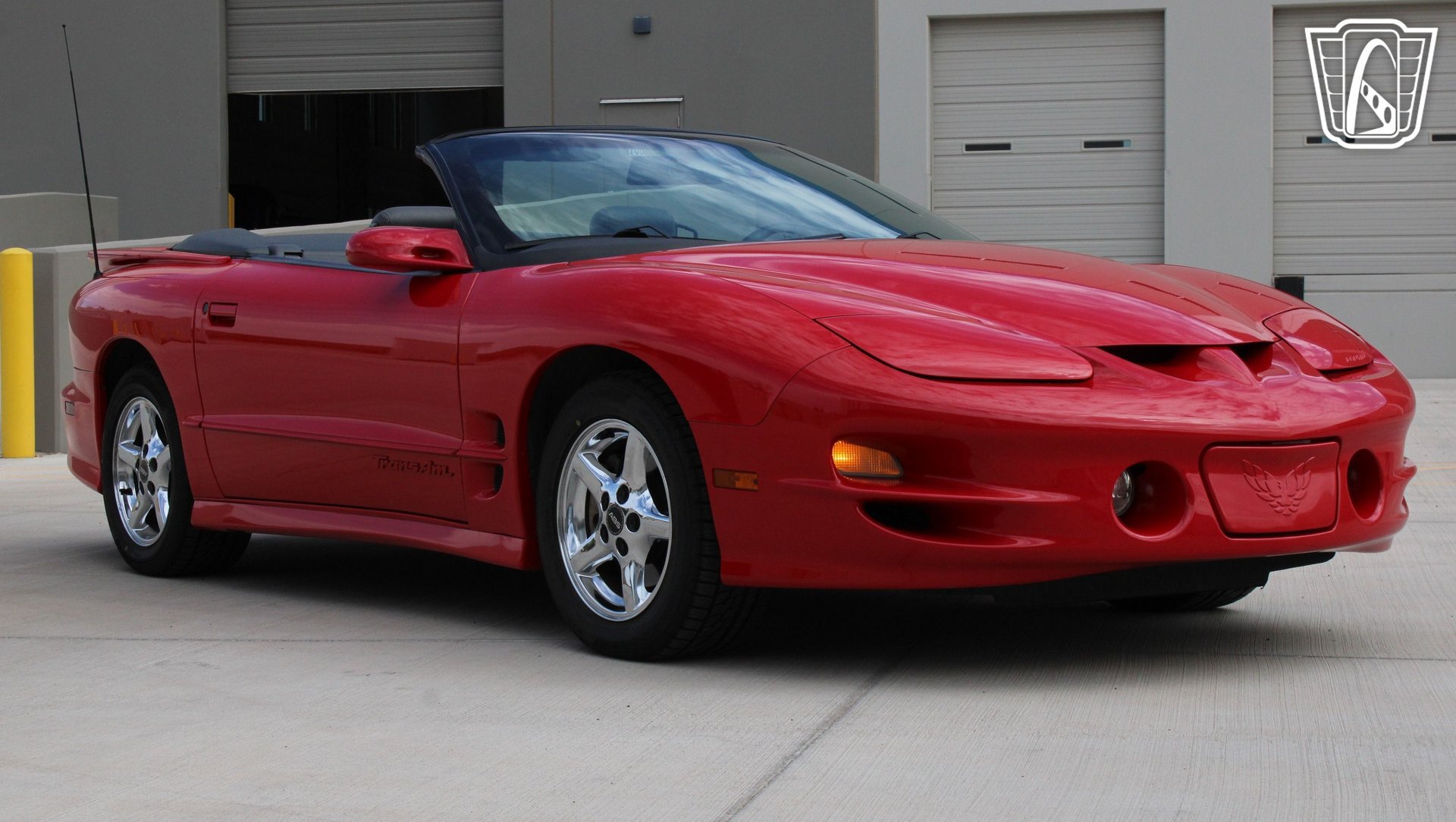 Used 1999 Pontiac Firebird Trans Am RWD image 4