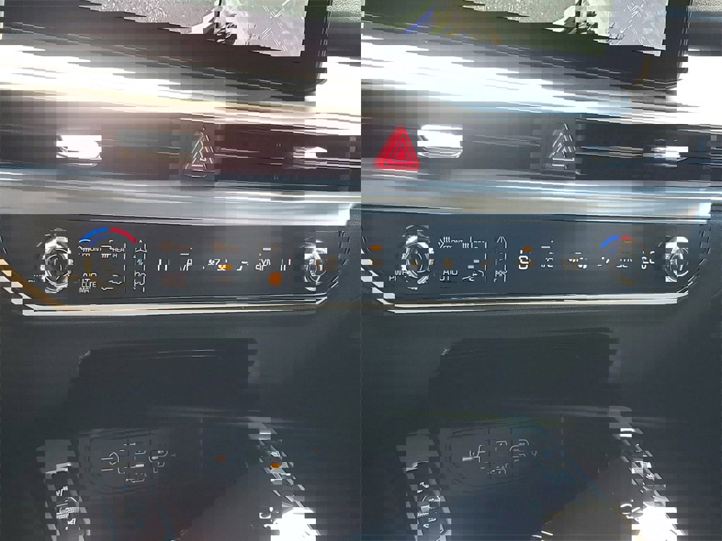 New 2026 Kia Sorento SX image 18