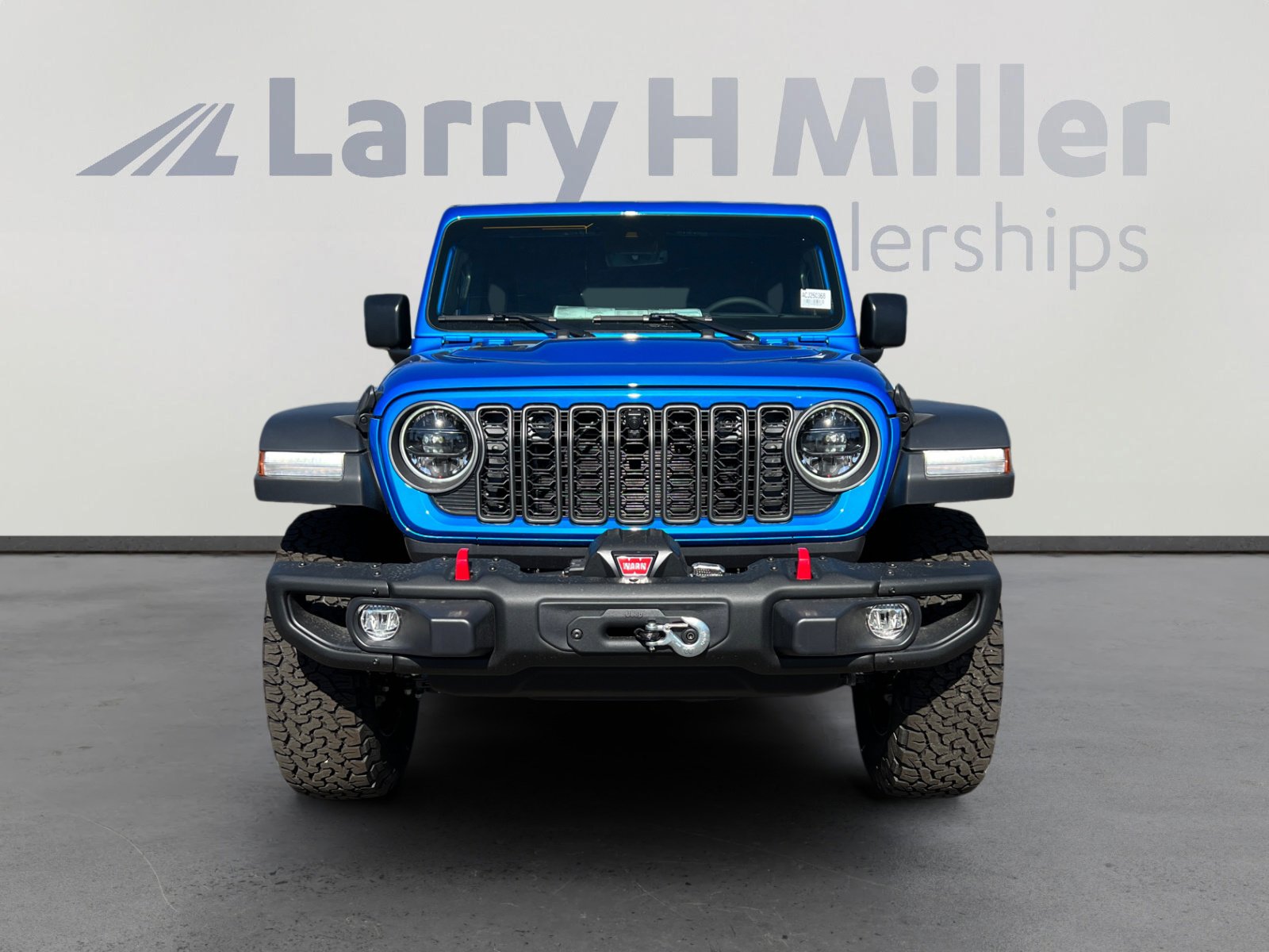 New 2025 Jeep Wrangler Unlimited Rubicon w/ Steel Bumper Group image 8