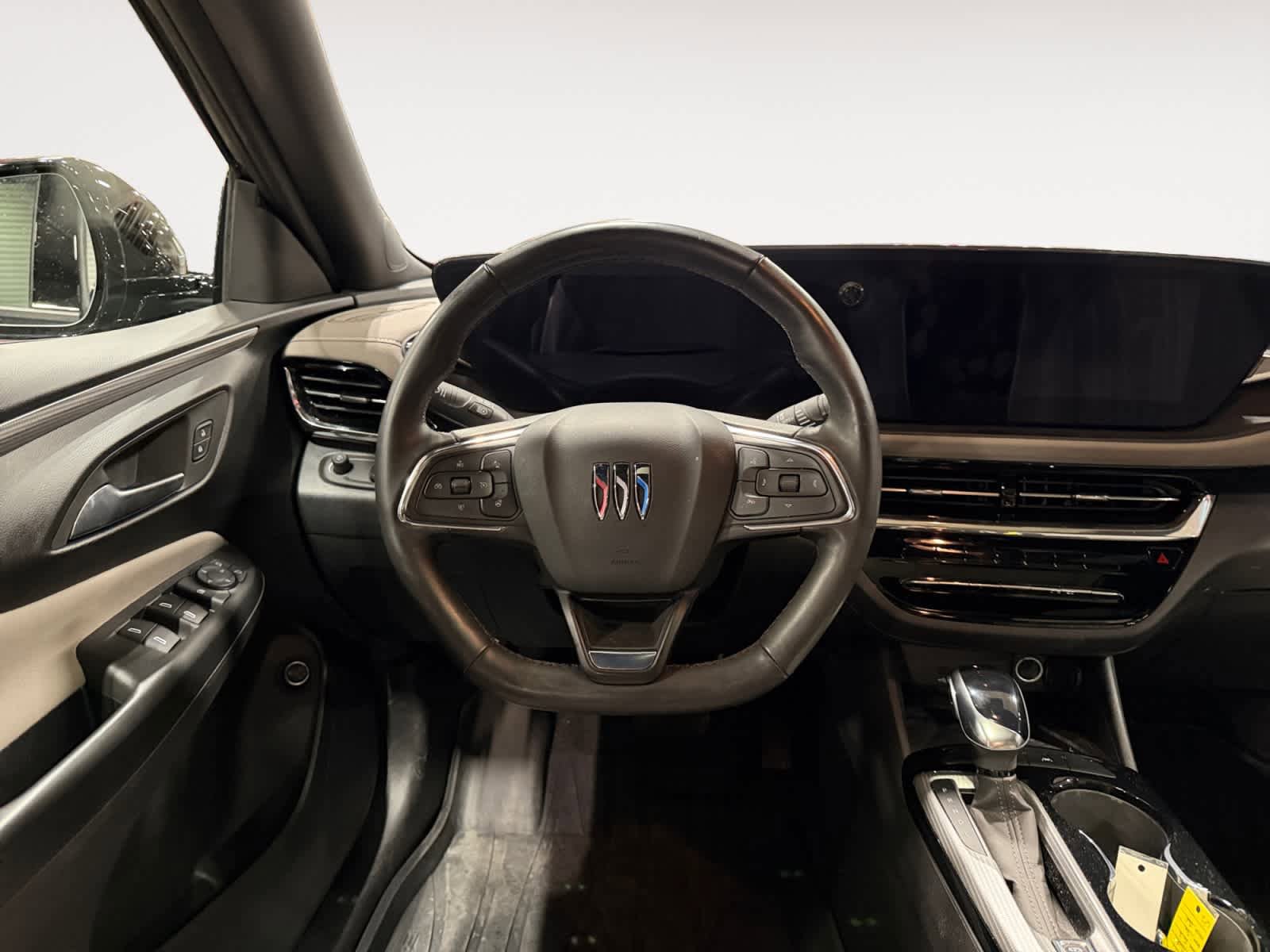 Used 2025 Buick Envista Avenir FWD image 13